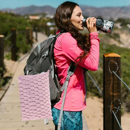 Tlanket - Clip On Travel Pillow - Feeling My Adventure